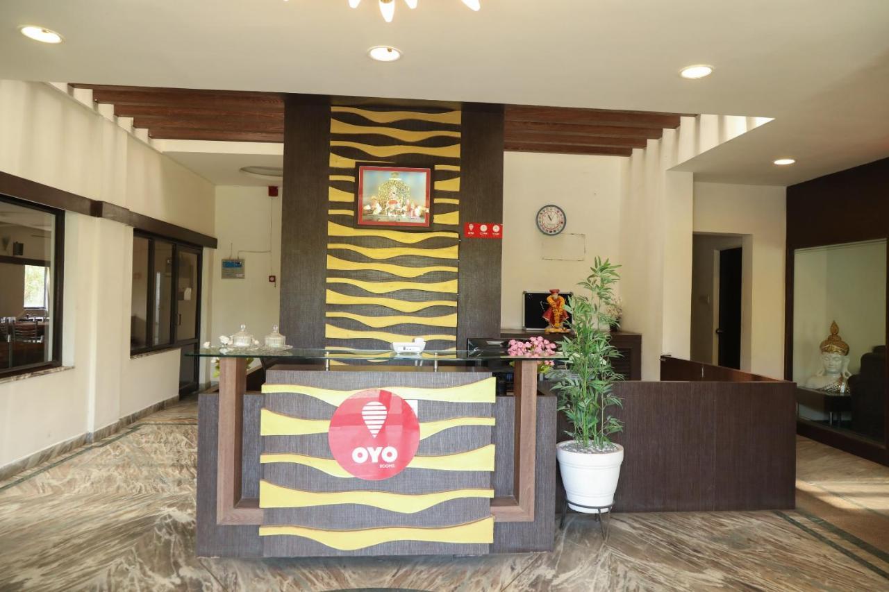 Oyo 10943 Hotel Plus Corporate Khapa  Eksteriør bilde